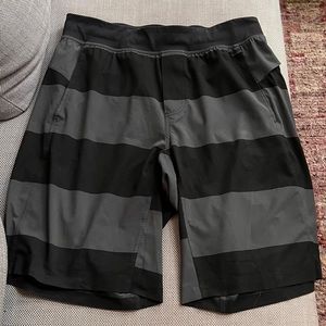 Lululemon Men’s Linerless Yoga Shorts - Size Large